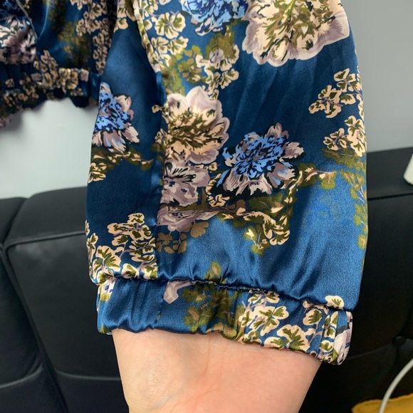 Lightweight bomber floral jacket, Wet Seal, size XL - Picture 6 of 9